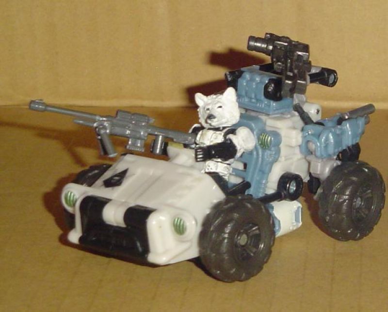 NoJoe Battle Beasts  - Sniper Wolf with Snowblind 01.JPG